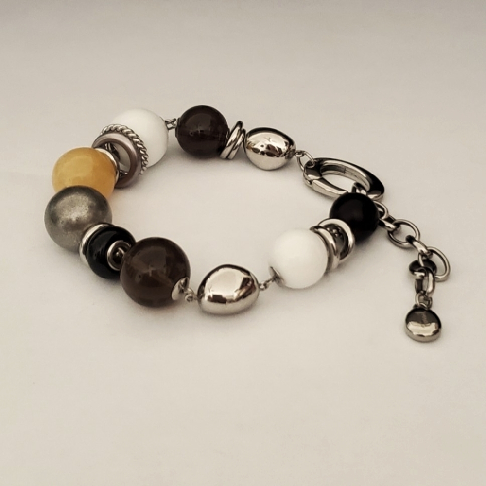 Fossil Lucite and Silver Beaded Bracelet.
